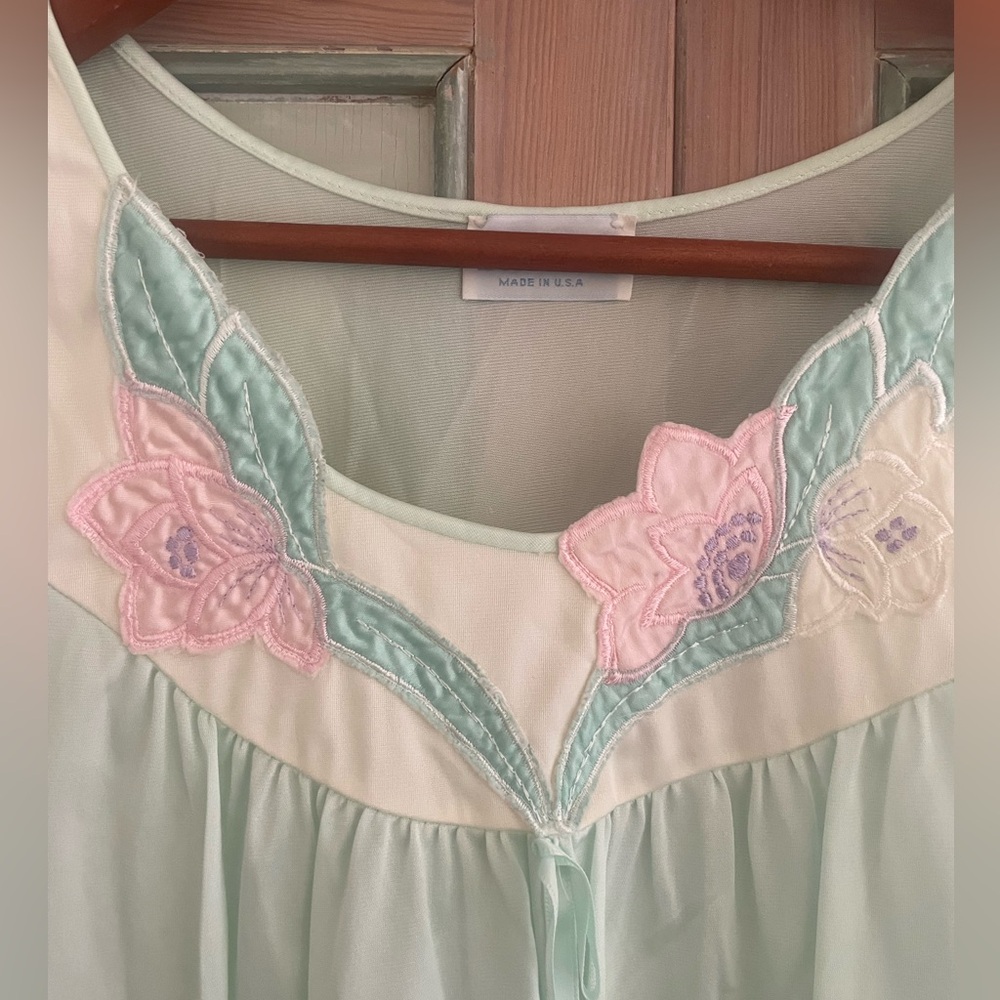 Lorraine | Vintage nightgown matching robe. Nylon. Size Large. Mint. USA. Rare - Picture 3 of 14